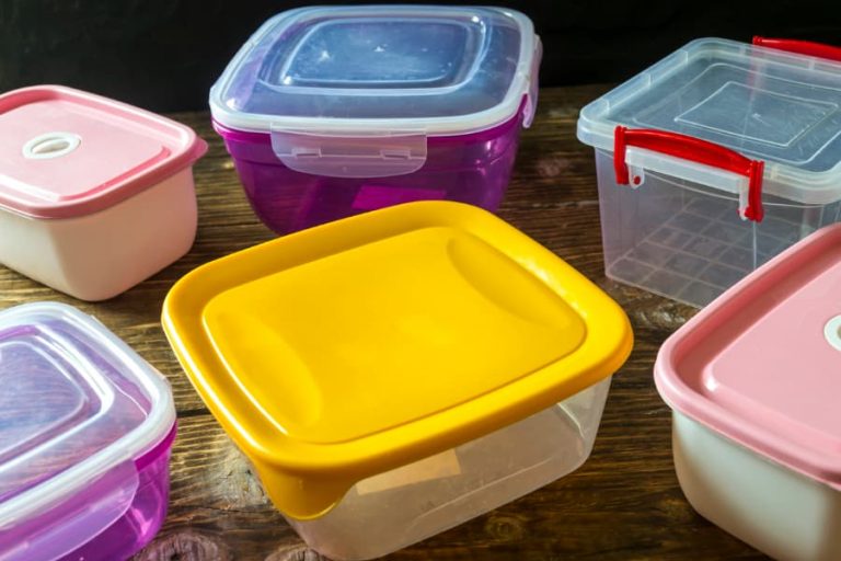 Group Of Empty Food Containers 768x512 